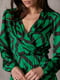 Платье А-силуэта зеленое с геометрическим принтом | 6122336 | фото 4