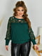 Жіноча блузка ошатна вставки гіпюр розмір: 52-54, 56-58, 60-62, 64-66 зелений, 52/54 | 6253213 | фото 3