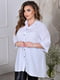 Жіноча класична блузка подовжена вільного фасону розмір: 52-54, 56-58, 60-62, 64-66 білий, 52/54 | 6253268 | фото 3
