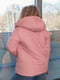 Жіноча демісезонна куртка коротка плащівка на 100 синтепоні розмір: 48-50, 52-54, 56-58, 60-62 рожева пудра, 48/50 | 6253290 | фото 3