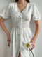 Платье А-силуэта белое в цветочный принт | 6259391 | фото 3
