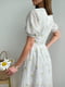 Платье А-силуэта белое в цветочный принт | 6259391 | фото 5
