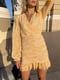 Платье А-силуэта желтое в принт | 6259869 | фото 4