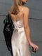 Сукня у білизняному стилі золотистого кольору | 6261745 | фото 4