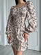 Платье А-силуэта бежевое с принтом | 6298794 | фото 3