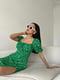 Платье А-силуэта зеленое в цветочный принт | 6298805