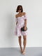 Платье А-силуэта лавандового цвета с принтом и драпировкой спереди | 6333048 | фото 5