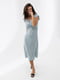 Платье А-силуэта голубое с цветочным принтом | 6331726 | фото 4
