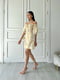 Платье А-силуэта желтое с цветочным принтом | 6336843 | фото 5
