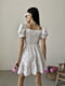 Платье А-силуэта молочного цвета в принт | 6345265 | фото 5