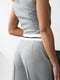 Штани з тасьмою світло-сірого кольору в смужку | 6352356 | фото 5