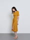 Платье А-силуэта желтое в принт | 6366998 | фото 4