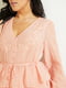 Блуза пудрового цвета, декорированная вышивкой | 6382098 | фото 3