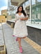 Платье А-силуэта белое с цветочным принтом | 6398578 | фото 2