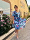 Сукня А-силуету синя з квітковим принтом | 6398591 | фото 2