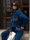 Сорочка джинсова темно-синього кольору з бахромою | 6415929 | фото 2
