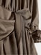 Платье-футляр коричневвое с бантом спереди | 6431926 | фото 4
