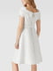 Платье А-силуэта молочного цвета | 6432310 | фото 2