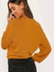 Текстурированный пуловер горчичный | 6435527 | фото 2