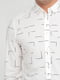 Рубашка белая с абстрактным узором | 6435651 | фото 4