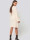 Сукня- светр кремового кольору із зав'язками | 6436721 | фото 2