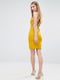 Міні-сукня з високою горловиною та золотими прикрасами жовта | 6440288 | фото 4