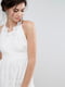 Кружевное платье с открытыми плечами белое | 6440354 | фото 2
