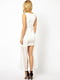 Облягаюча сукня з шифоновим оздобленням біла | 6440545 | фото 2