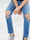 Мужские укороченные джинсы скинни с рваной отделкой | 6446188 | фото 3