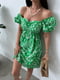 Платье А-силуэта зеленое в принт | 6423447 | фото 2
