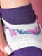 Носки фиолетового цвета с рисунком | 6487901 | фото 3