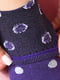 Шкарпетки фіолетового кольору в горошок | 6487914 | фото 3