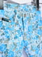 Штани блакитного кольору з квітковим принтом | 6489163 | фото 3