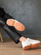 Кроссовки белые с оранжевыми вставками | 6491811 | фото 3