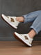 Кроссовки белые с коричневыми вставками | 6491829 | фото 2
