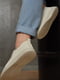Мокасини бежевого кольору на шнурівці | 6495605 | фото 3
