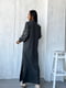 Сукня сірого кольору із ніжною вишивкою по рукавах | 6505321 | фото 10