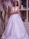 Біла весільна сукня з глибоким декольте і мереживом | 6506053 | фото 3