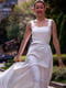 Коктейльное белое платье с поясом | 6506224 | фото 2