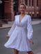 Платье А-силуэта белое в горошек шелковое | 6506244