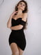 Облягаюча чорна сукня з відкритими плечима | 6506245 | фото 2
