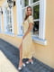 Платье А-силуэта желтое с принтом | 6284964 | фото 4