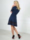 Платье А-силуэта темно-синее с ажурной вставкой на подоле | 6548297 | фото 4