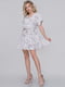 Платье А-силуэта белое в принт | 6549076