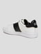 Молодежные кроссовки белые со вставками и надписью черного цвета | 6568694 | фото 2