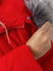 Удлиненная стеганная куртка красного цвета | 6569044 | фото 5