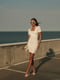 Белое трикотажное мини-платье | 6570333 | фото 3