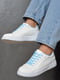 Белые кроссовки на голубой шнуровке | 6577329 | фото 2