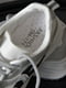 Кросівки біло-сірого кольору | 6577382 | фото 4