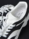 Кроссовки черно-белого цвета на шнуровке | 6577392 | фото 4